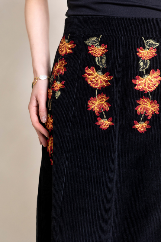 Daria Black Skirt