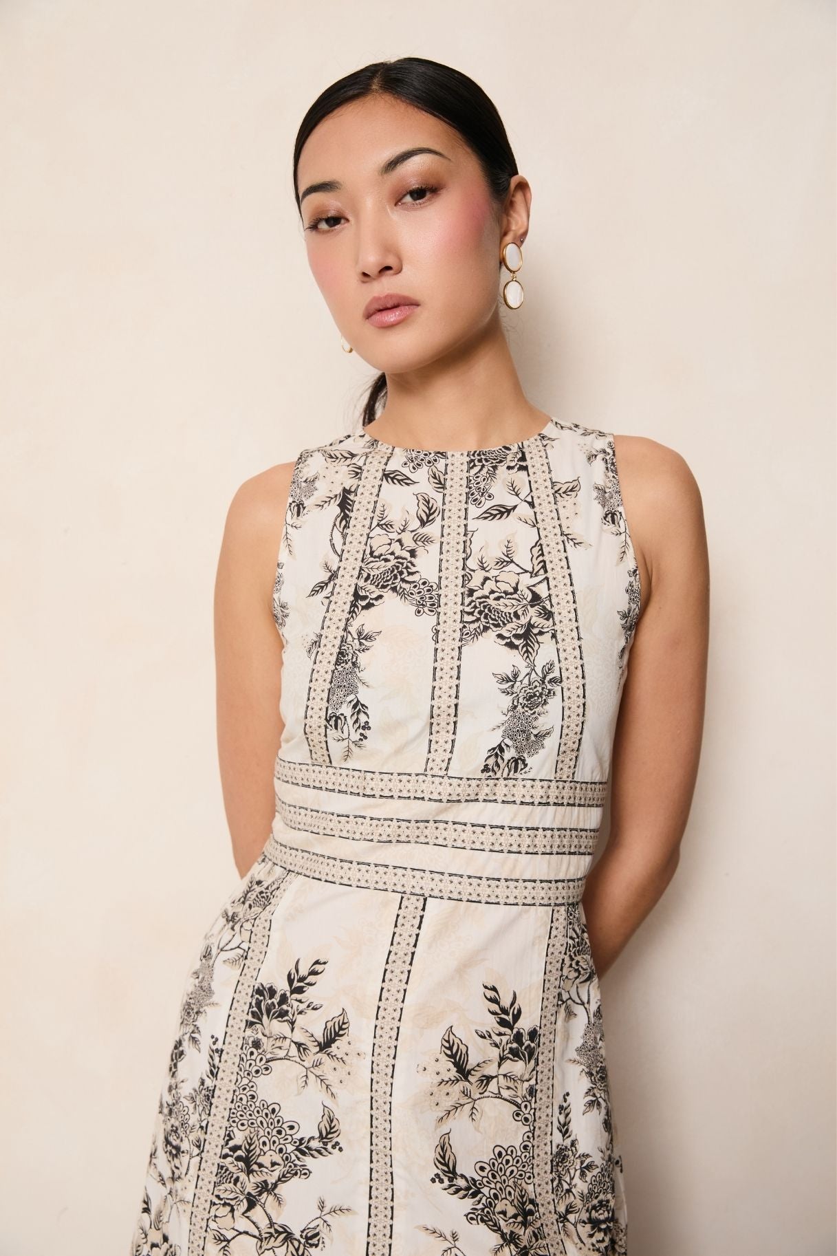 Lina Black dress